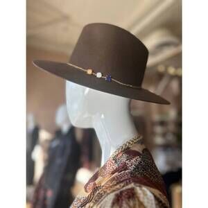 NEW VAN PALMA women's angele hat in chocolate